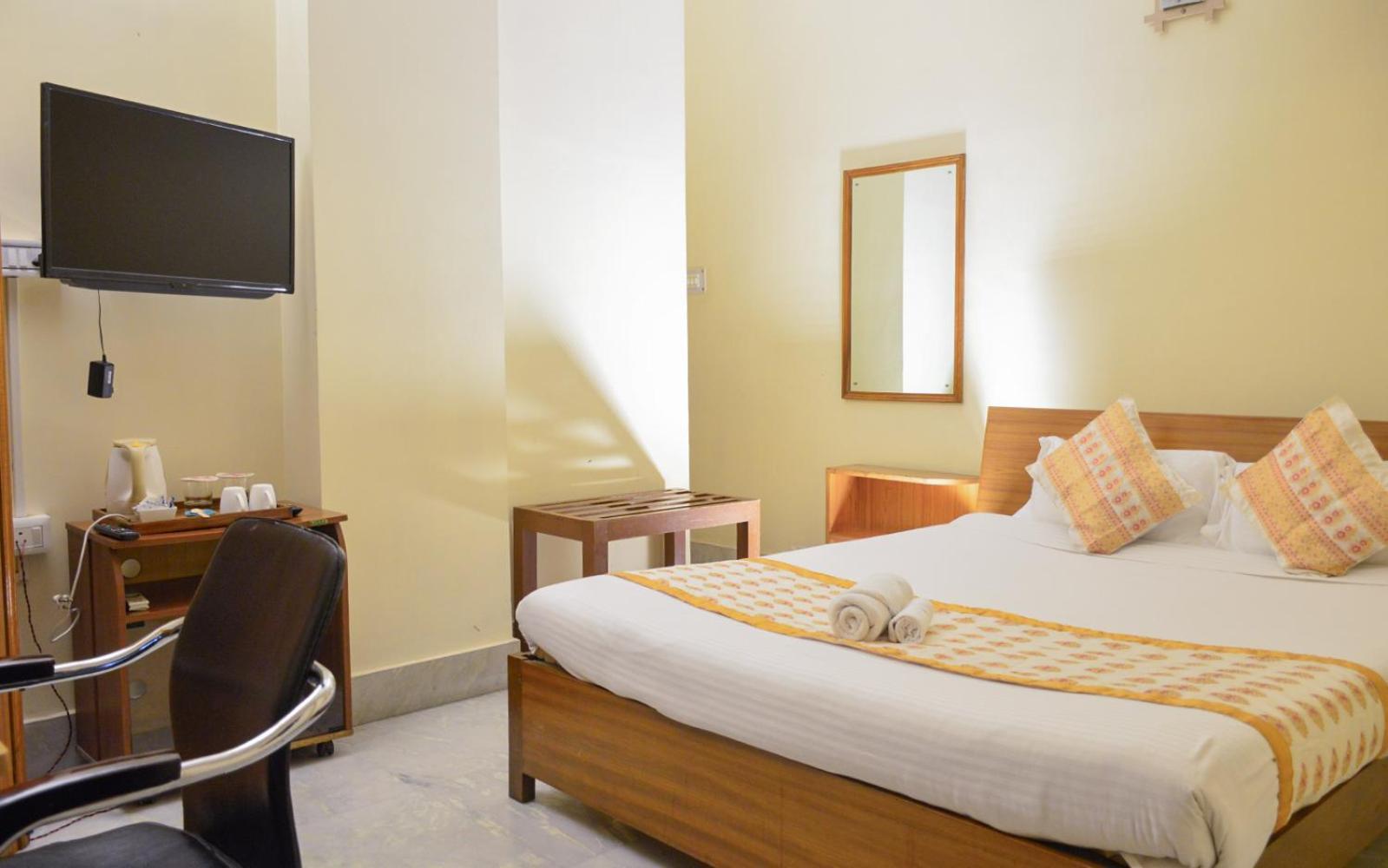 River Breeze Home A Comfort Stay Guwahati Exteriör bild