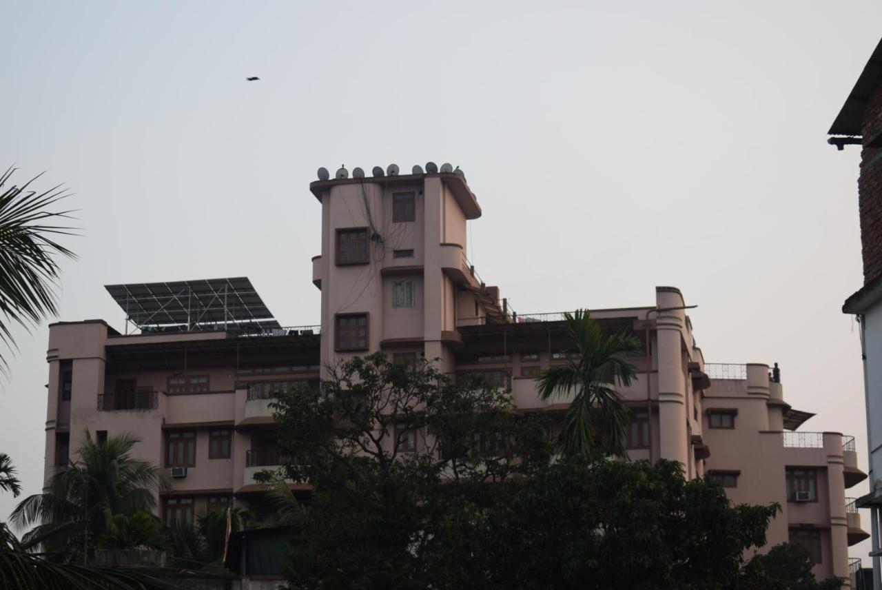 River Breeze Home A Comfort Stay Guwahati Exteriör bild